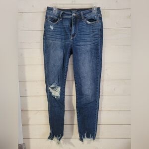 Judy Blue Distressed Ankle Jeans in Dark Blue